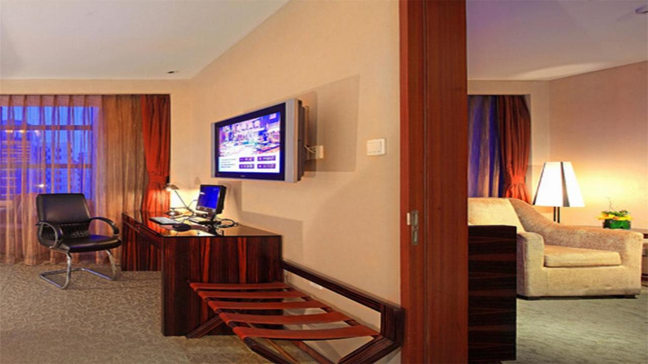 Marco Polo Parkside, Отель