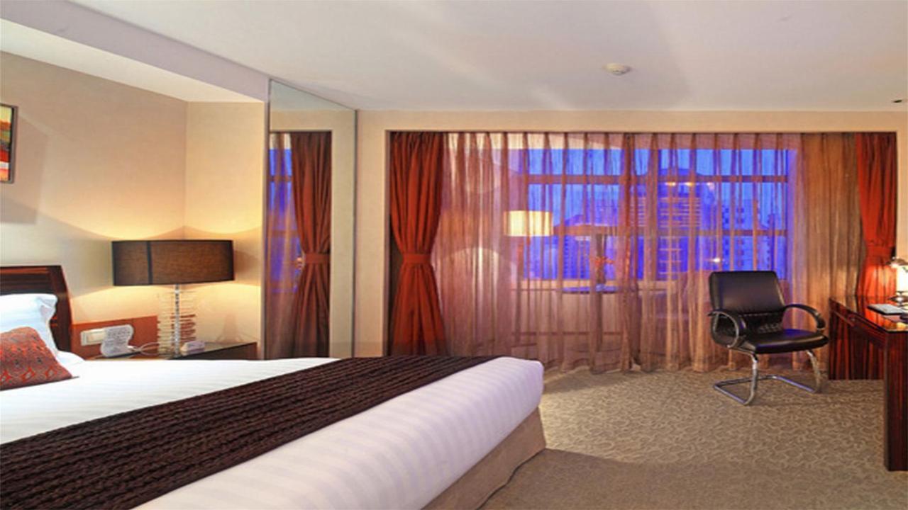 Отель Marco Polo Parkside, 5*