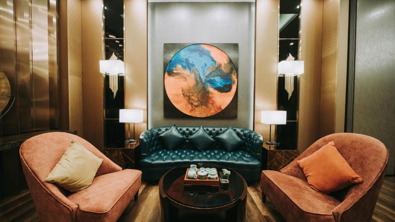 Отель Marco Polo Parkside,