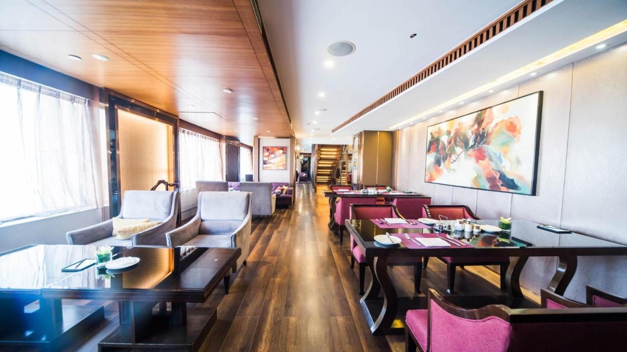 Marco Polo Parkside, 5*