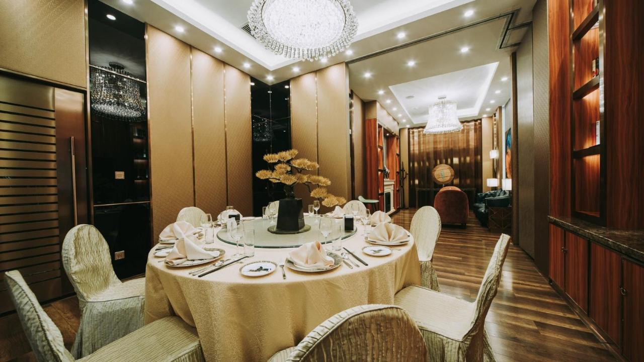 Отель Marco Polo Parkside,